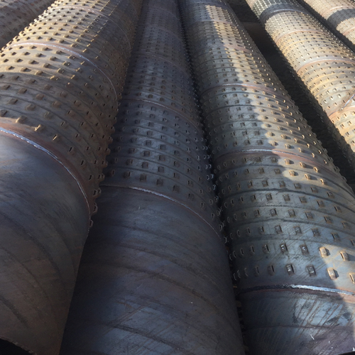 安康孔式滤水管的材质选择